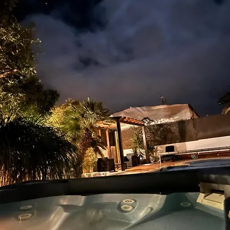 Casa Del Medio Hébergement de vacances *