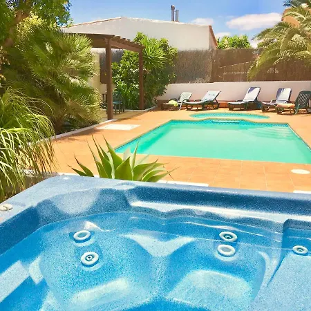 Casa Del Medio Hébergement de vacances